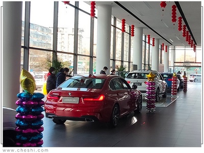 全球汽車(chē)產(chǎn)業(yè)遇寒，中國(guó)產(chǎn)業(yè)鏈韌性彰顯 奔馳寶馬歐洲停產(chǎn)，國(guó)內(nèi)產(chǎn)銷(xiāo)照常